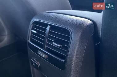 Седан Volkswagen Jetta 2011 в 