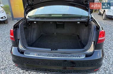 Седан Volkswagen Jetta 2014 в 