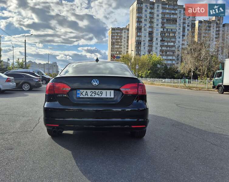 Седан Volkswagen Jetta 2014 в Києві