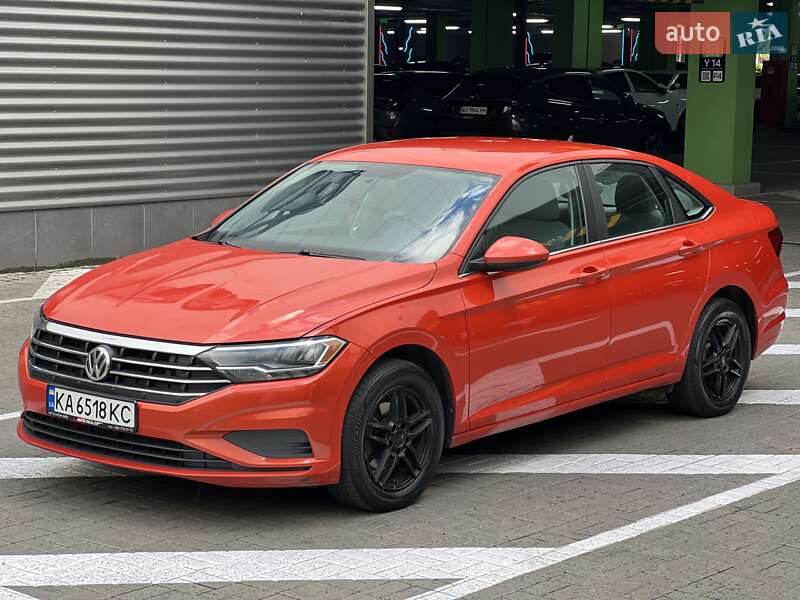 Седан Volkswagen Jetta 2019 в Киеве