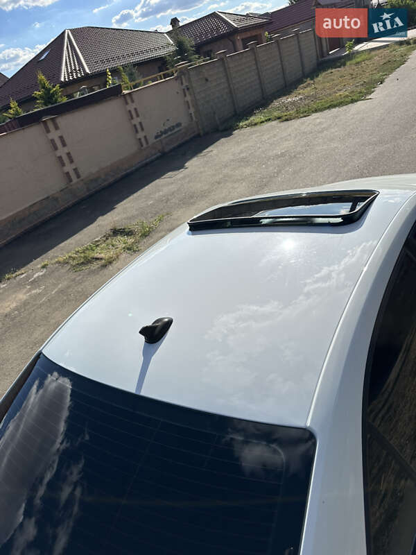 Седан Volkswagen Jetta 2014 в Одесі