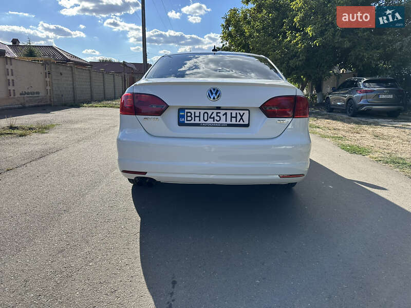 Седан Volkswagen Jetta 2014 в Одесі