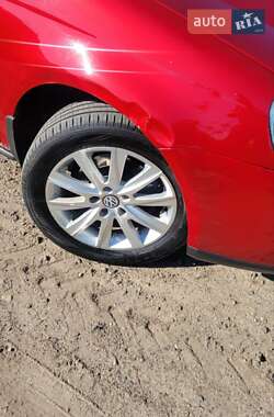 Седан Volkswagen Jetta 2009 в 