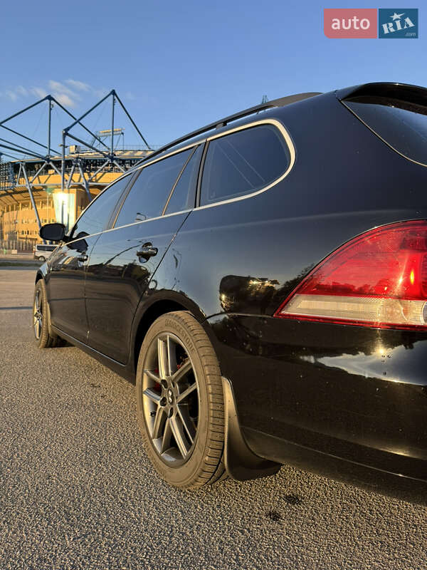 Универсал Volkswagen Jetta 2010 в Харькове