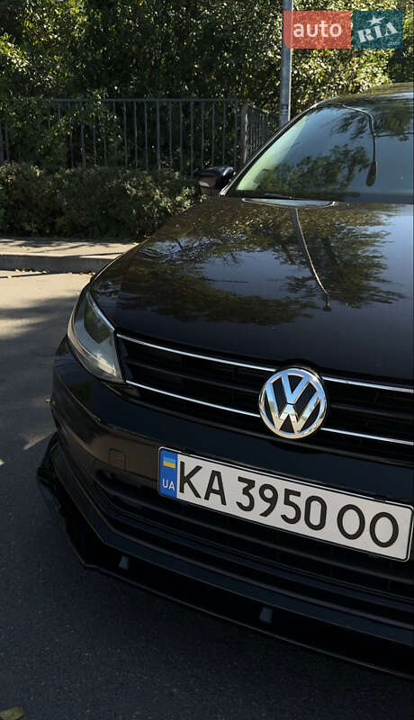 Седан Volkswagen Jetta 2014 в Києві фото 5 Седан Volkswagen Jetta 2014 в Києві
