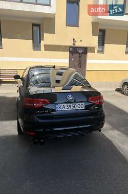 Седан Volkswagen Jetta 2014 в 