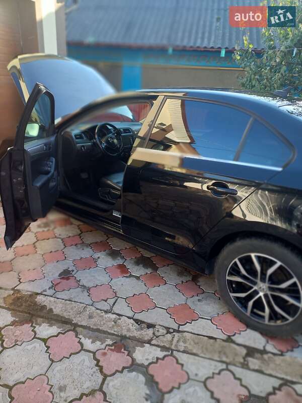 Седан Volkswagen Jetta 2015 в Залещиках фото 6 Седан Volkswagen Jetta 2015 в Залещиках