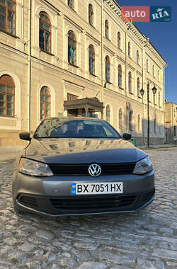 Седан Volkswagen Jetta 2013 в Каменец-Подольском