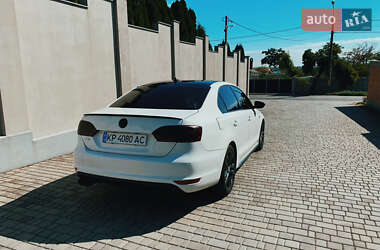 Седан Volkswagen Jetta 2012 в 