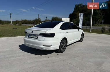 Седан Volkswagen Jetta 2018 в 