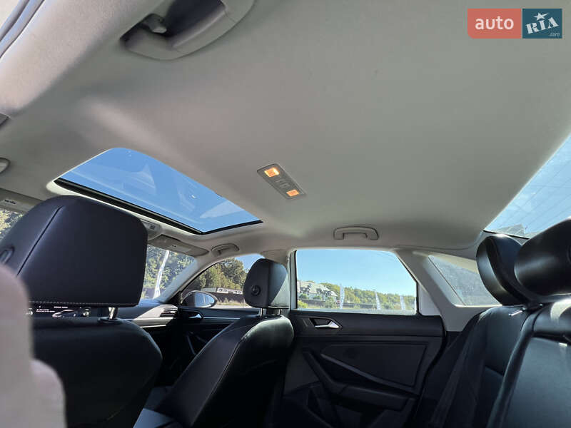 Седан Volkswagen Jetta 2018 в Чорткові