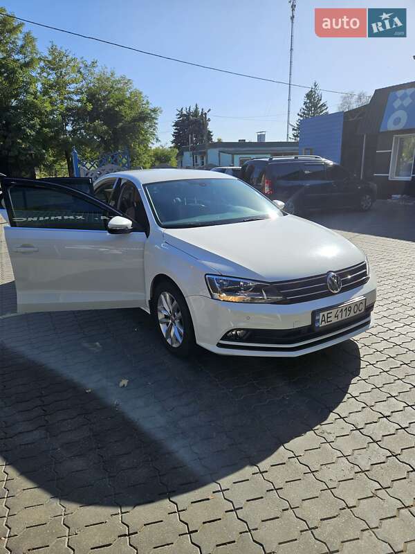 Седан Volkswagen Jetta 2016 в Марганці