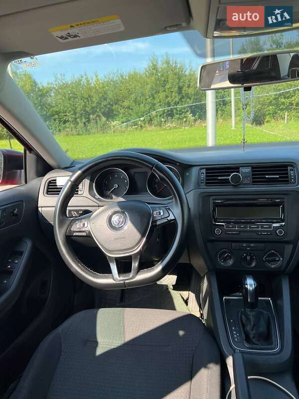 Седан Volkswagen Jetta 2015 в Ивано-Франковске фото 6 Седан Volkswagen Jetta 2015 в Ивано-Франковске