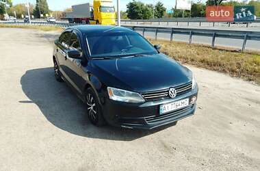 Седан Volkswagen Jetta 2013 в 