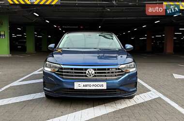 Седан Volkswagen Jetta 2020 в 