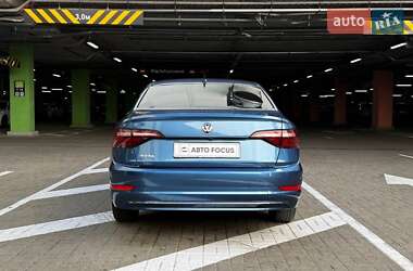 Седан Volkswagen Jetta 2020 в 