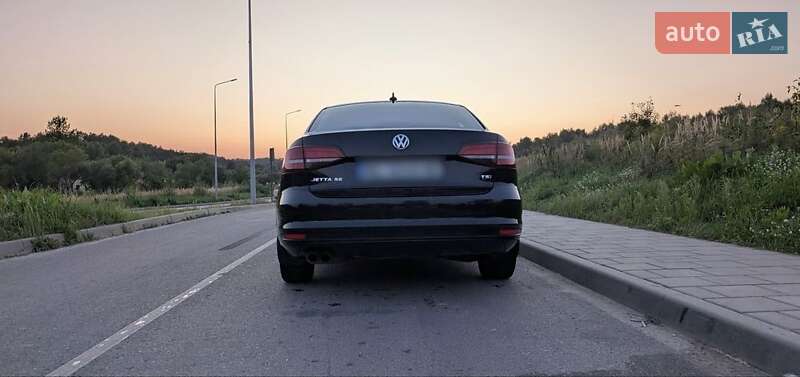 Седан Volkswagen Jetta 2016 в Львове