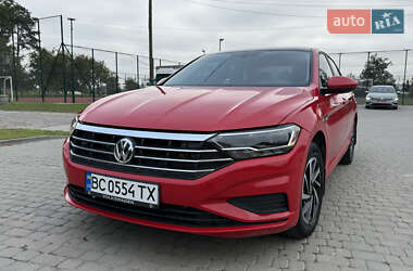 Седан Volkswagen Jetta 2019 в Львові