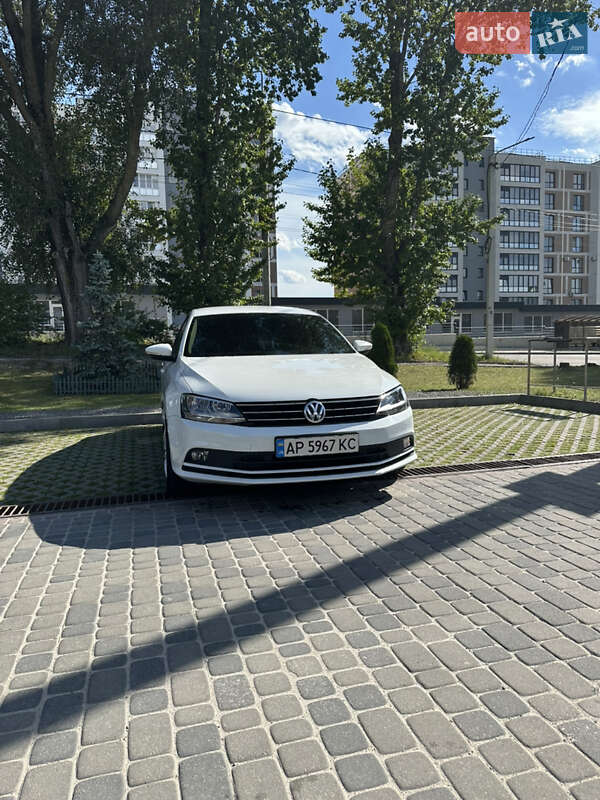Седан Volkswagen Jetta 2016 в Тернополе