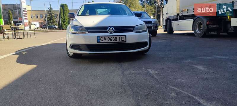 Седан Volkswagen Jetta 2012 в Черкасах