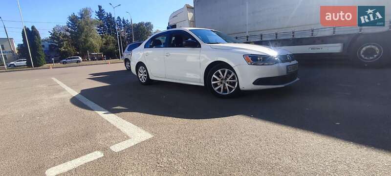 Седан Volkswagen Jetta 2012 в Черкасах