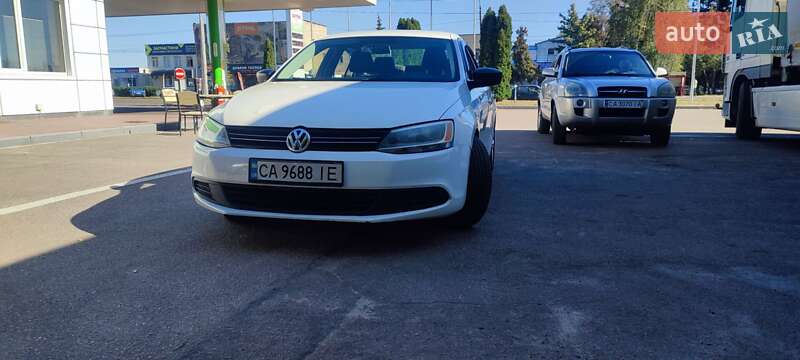 Седан Volkswagen Jetta 2012 в Черкасах