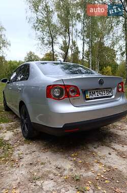 Седан Volkswagen Jetta 2006 в 