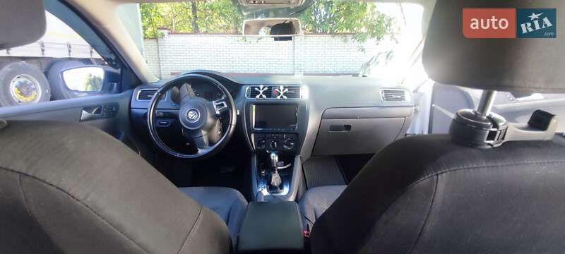 Седан Volkswagen Jetta 2012 в Черкасах
