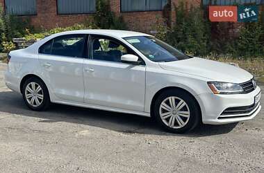 Седан Volkswagen Jetta 2017 в 