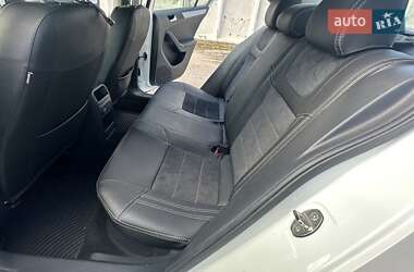Седан Volkswagen Jetta 2017 в 
