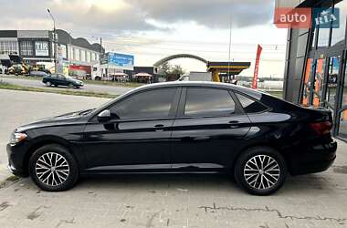 Седан Volkswagen Jetta 2019 в 