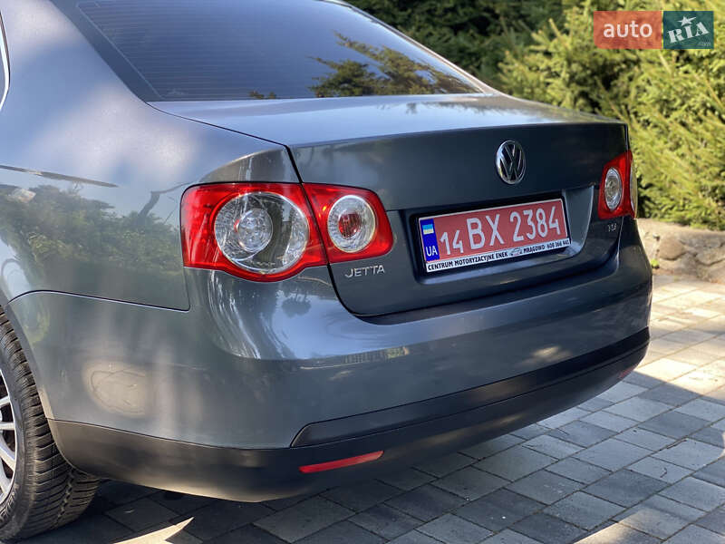 Седан Volkswagen Jetta 2007 в Староконстантинове