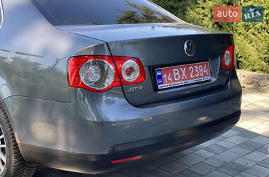 Седан Volkswagen Jetta 2007 в 