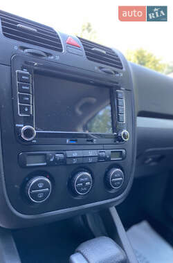 Седан Volkswagen Jetta 2007 в 
