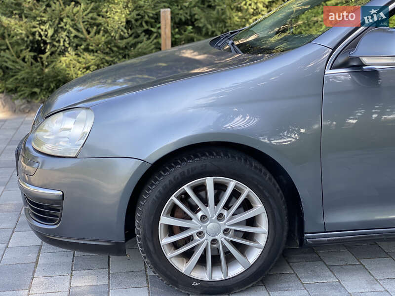 Седан Volkswagen Jetta 2007 в Староконстантинове