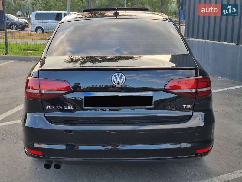 Седан Volkswagen Jetta 2015 в Києві