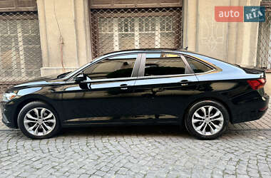 Седан Volkswagen Jetta 2019 в 