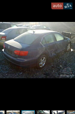 Седан Volkswagen Jetta 2011 в 