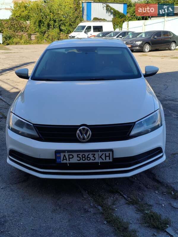 Седан Volkswagen Jetta 2016 в Запоріжжі