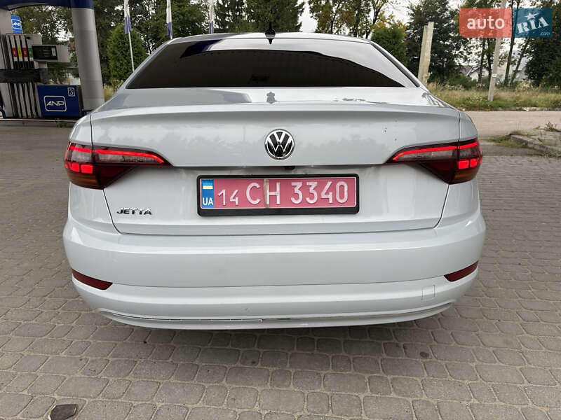 Седан Volkswagen Jetta 2019 в Самборі