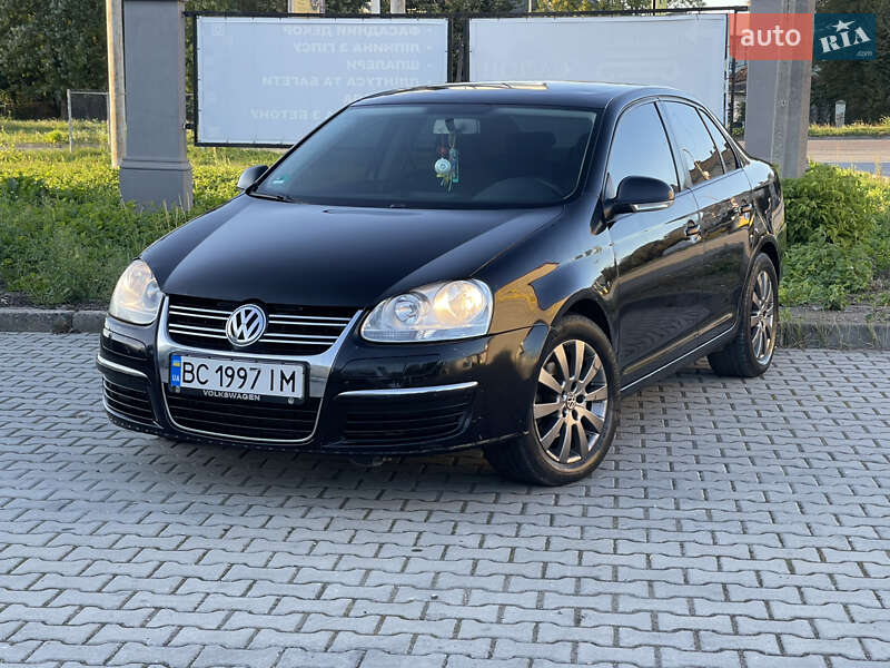 Седан Volkswagen Jetta 2008 в 