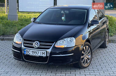 Седан Volkswagen Jetta 2008 в 