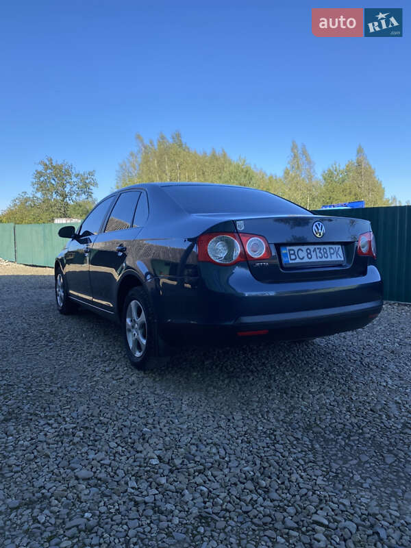 Седан Volkswagen Jetta 2005 в Долині фото 9 Седан Volkswagen Jetta 2005 в Долині