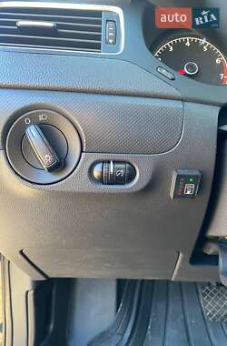 Седан Volkswagen Jetta 2014 в 
