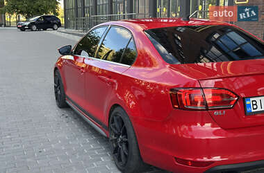 Седан Volkswagen Jetta 2013 в 
