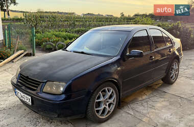 Седан Volkswagen Jetta 2000 в 