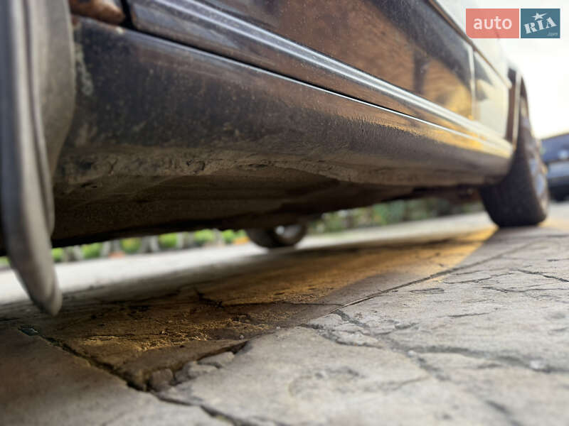 Седан Volkswagen Jetta 2000 в Львове