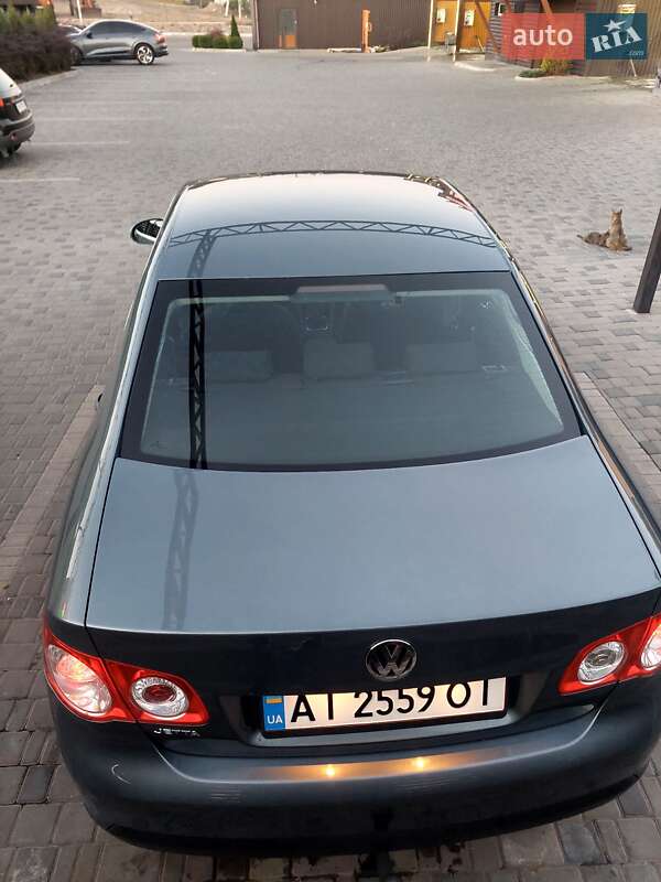 Седан Volkswagen Jetta 2009 в Новоукраинке