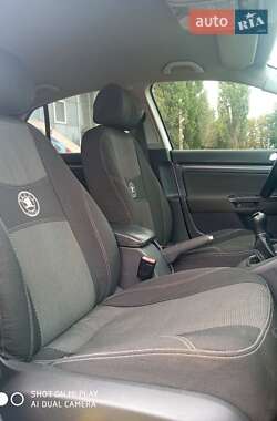 Седан Volkswagen Jetta 2008 в 