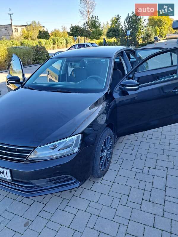 Седан Volkswagen Jetta 2015 в Мурованом фото 3 Седан Volkswagen Jetta 2015 в Мурованом